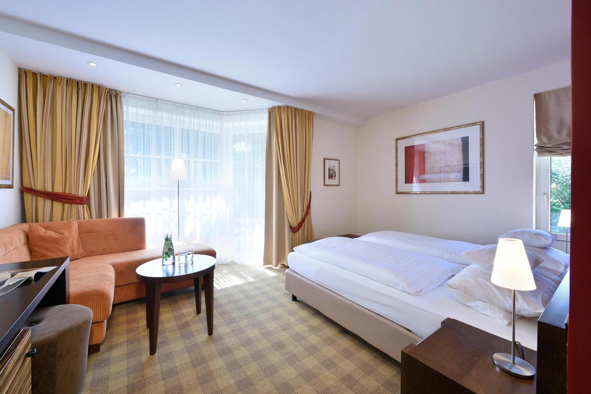 Koehlers Forsthaus Wellness & Genuss Hotel Aurich Esterno foto