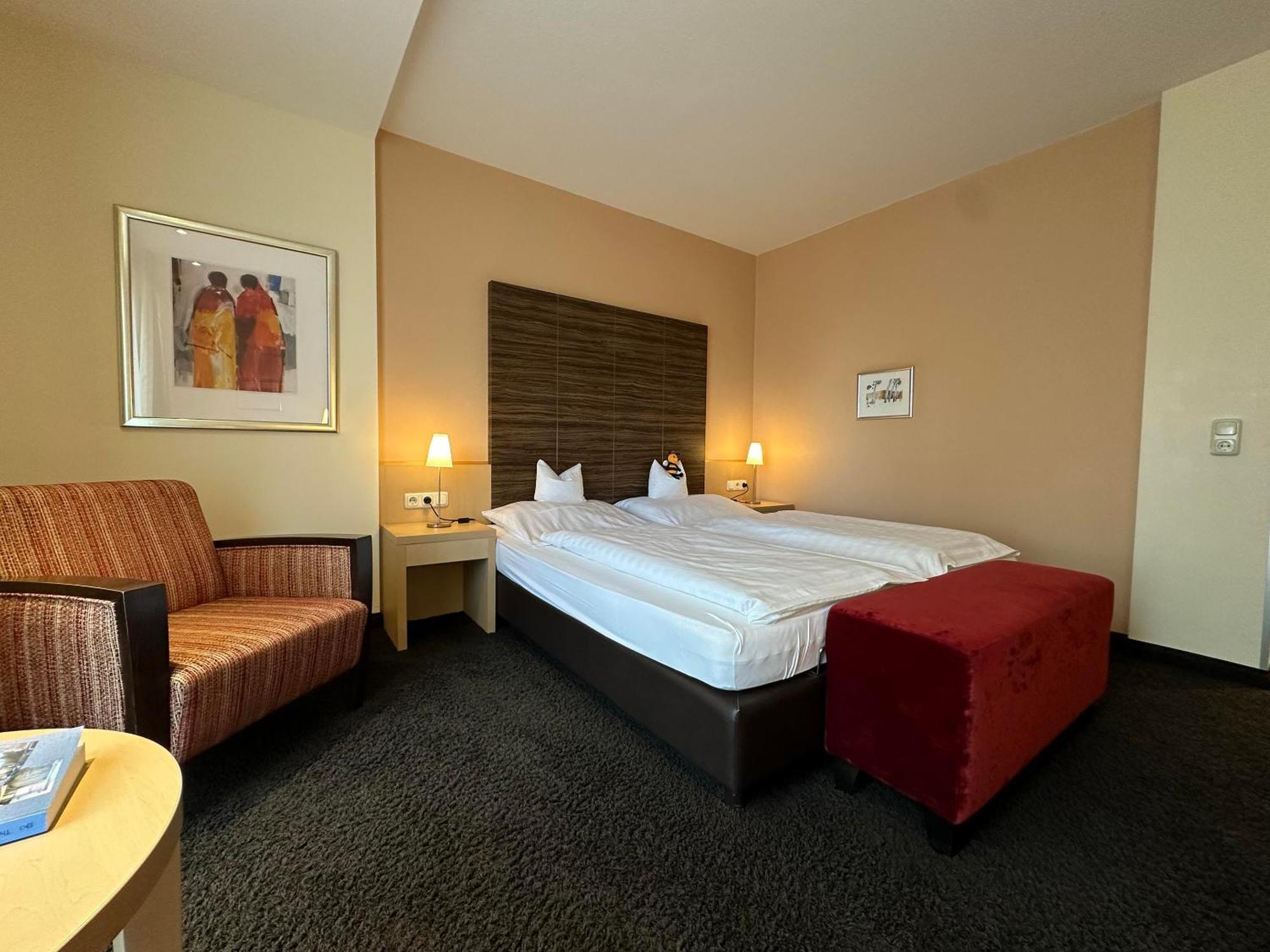 Koehlers Forsthaus Wellness & Genuss Hotel Aurich Esterno foto